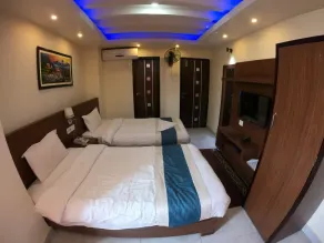 Hotel Tara Suites - Room