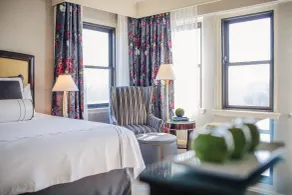 Omni Shoreham Hotel - Chambre