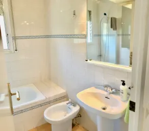 Economy Apartments - Banheiro