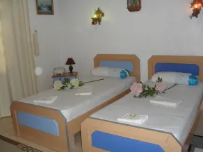 ROOMS EMILIANO Castle of Kruja - Room