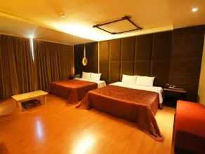 Beveriy Garden Motel - Room