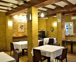 Ad Hoc Monumental 1881 - Restaurant