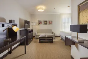 Staybridge Suites - Irapuato by IHG - Chambre