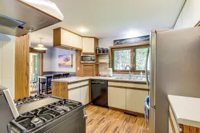 Duluth Lake House - Walk to Beach & Boat Ramp! - Intérieur