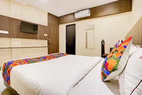 Hotel Casa Royal Residency - Bombay Exhibition Centre - Room