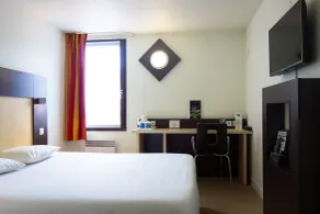 KYRIAD ROUEN NORD - Mont Saint Aignan - Værelse