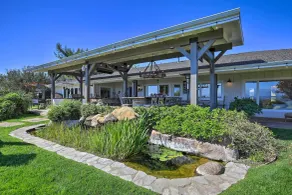 Peaceful Ranch Resort Vineyard View + Private Pool - Interiör