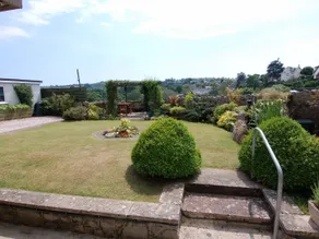 Garden View - Interior