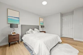 Vancouver Lake City Way Guesthouse 10 min to SkyTrain - Room