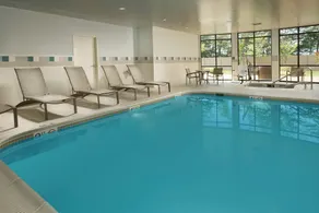 Courtyard by Marriott Waldorf - Piscine