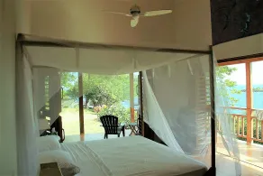 Two Bays Beach Villa, Apartment, and Studios - Room