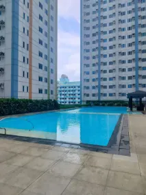 Luxurious Condo in Quezon City with Private Pool and City Views - Piscine