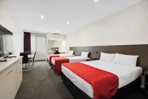 Quality Hotel Manor - Room
