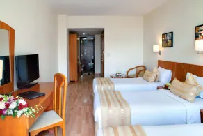 Landmark Hotel - Room