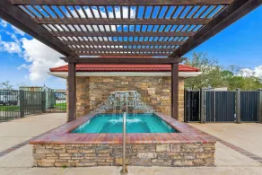 La Quinta by Wyndham Bridge City-Orange - Piscine
