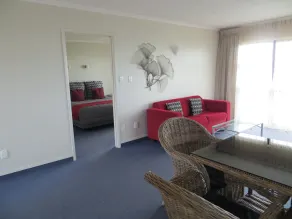 Harbour View Motel on Ahuriri Beach in Napier NZ with sea view suites - Chambre