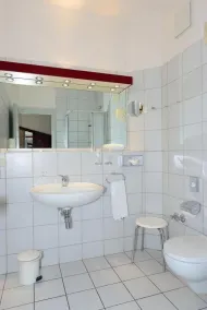 Art Hotel Weimar - Bathroom