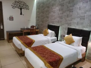 Hotel Merlin International - Room