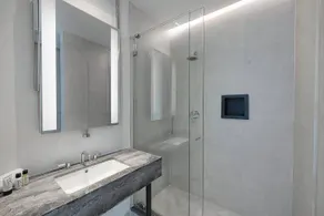 Nova Hotel Brooklyn - Bathroom