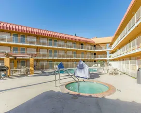 Quality Inn Needles - Piscine