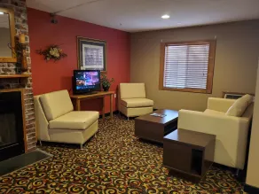 Super 8 by Wyndham Blue Earth - Lobby