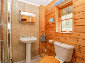 Orchard Lodge - Bathroom
