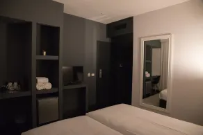 Dim's Hotel & Restaurant - Zimmer