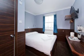 Crestfield Hotel - Chambre