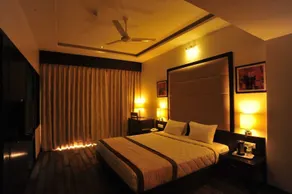 Krsna Lila By The Blues - Room