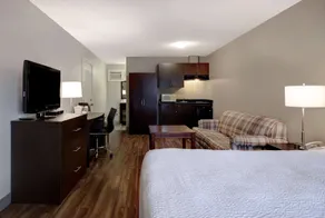 Days Inn by Wyndham Vernon - Chambre