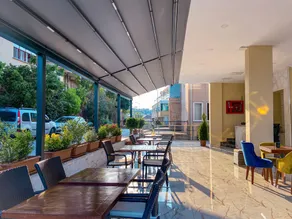 Castle Light Boutique - Restaurant