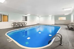 SureStay Plus Hotel by Best Western Bettendorf - Piscine