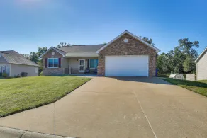 Sip, Soar & Explore: Spacious Union Home w/ Yard - Innenbereich