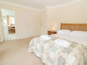 Home Farm - Room