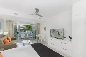 By The Sea Port Douglas - Room