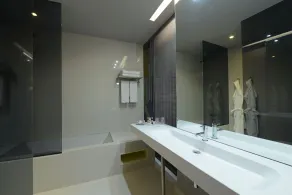 EMAJ Boutique Hotel - Salle de bain