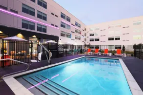 Aloft by Marriott Reno-Tahoe International Airport - Piscine