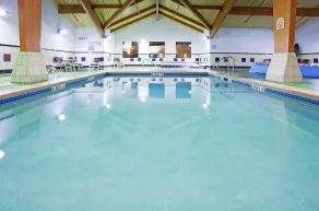 Holiday Inn Conference Ctr Marshfield by IHG - Pool