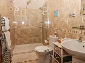 Little Argham Cottage - Badezimmer