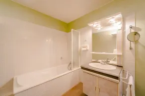 Hotel Le Commerce - Baño