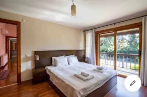 Very Special Villa, 6 and 3 Great For Family Reunions - Room