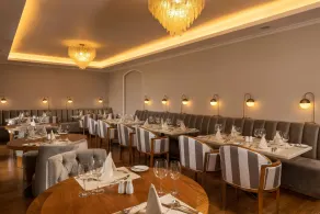 The Bellwood Manor - Restaurant