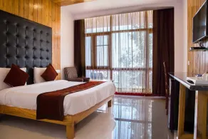 Blue Pine Resort - Zimmer