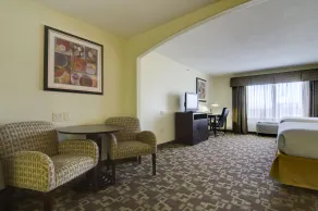 Holiday Inn Express Hotel & Suites Kansas City Sports Complex by IHG - Chambre