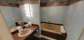 Murray Hotel - Bathroom