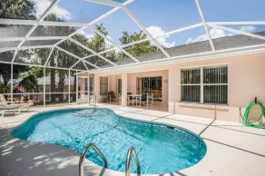 Van Ness Poolhome - Lake access 2mi - Basseng