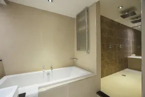 DoubleTree by Hilton Hotel and Spa Chester - Bathroom