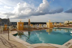 Dadeland Towers by Miami Vacations - Piscine