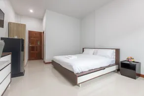Tonsoi Hathairat - Room