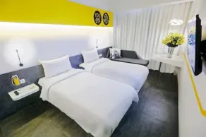 YELLO Hotel Paskal Bandung - Room